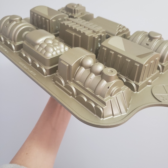 Nordic Ware Train Cake Pan 5 Cups - Picture 5 of 12